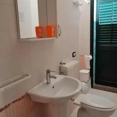 Oasi Dei Sogni 3* 兰佩杜萨